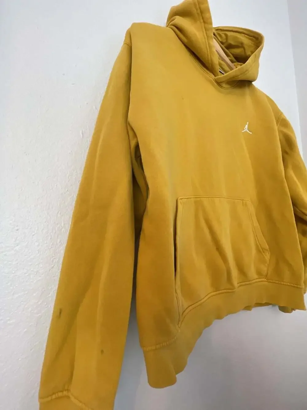 Jordan Brooklyn Fleece Pullover Hoodie in Yellow Ochre Size M Street wear